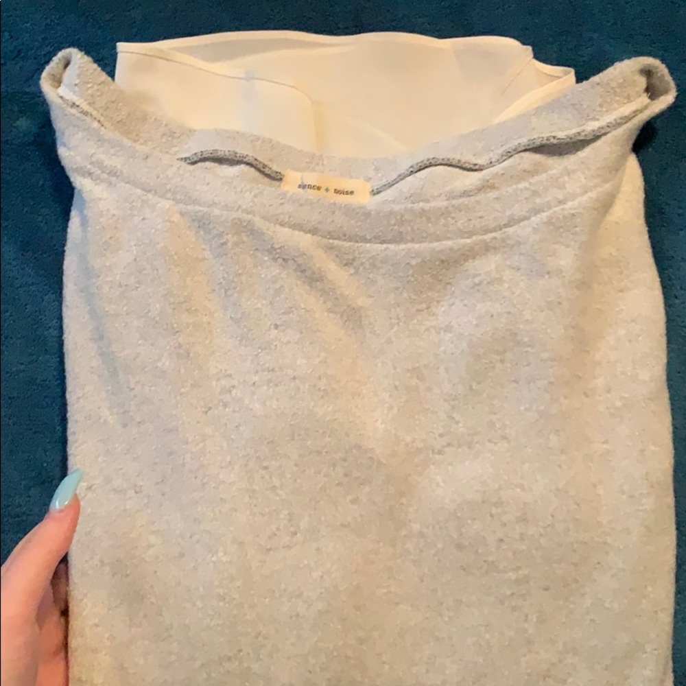 Silent+noise sweater